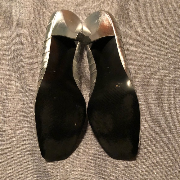 Guess by Marciano Silver Heels Size-10 - Picture 6 of 7